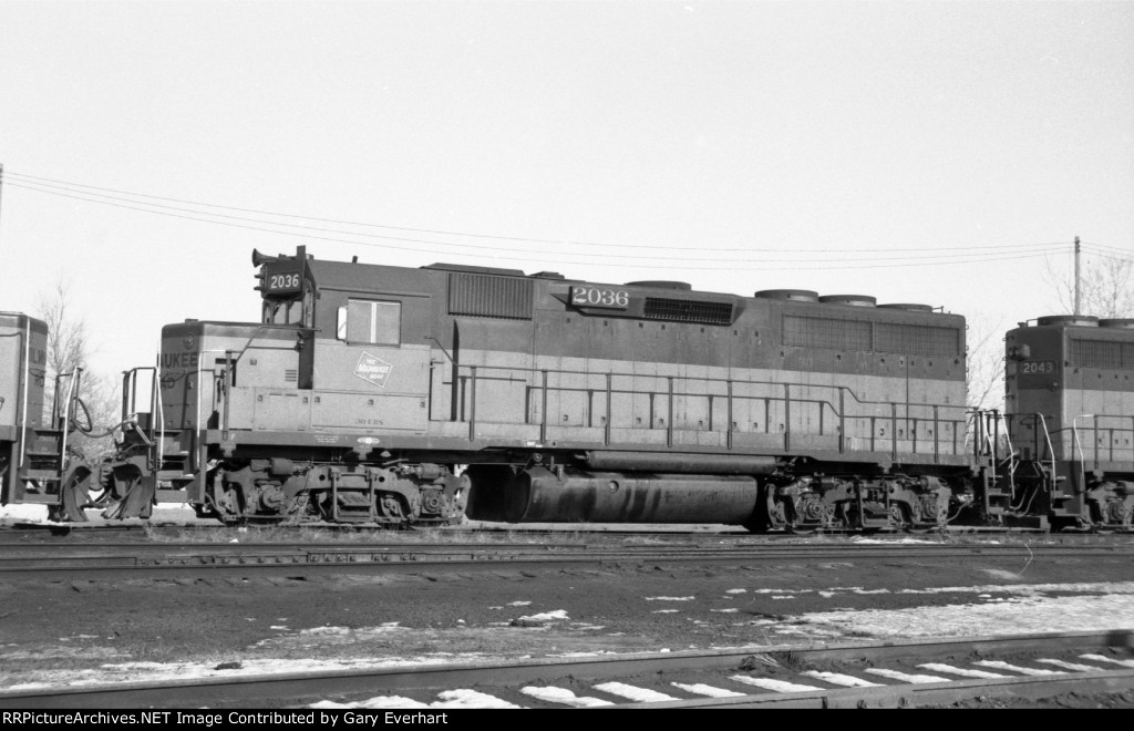 MILW GP40 #2036 - Milwaukee Road